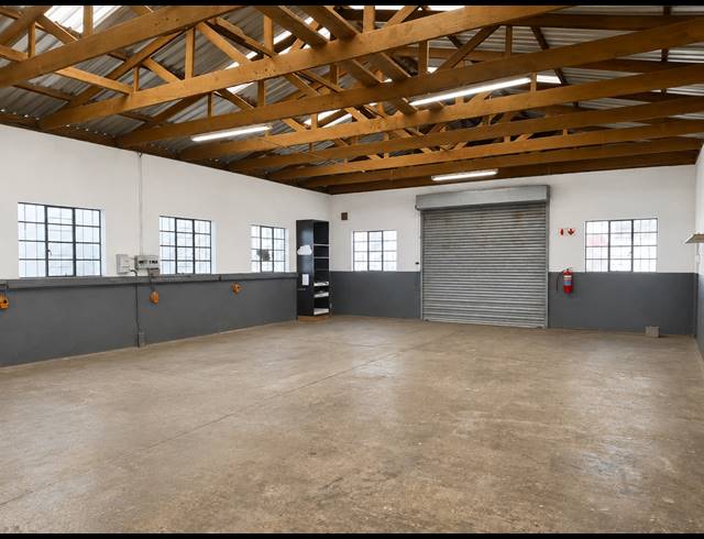 170M² WORKSHOP TO LET IN ARCADIA